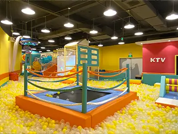 Indoor shopping mall entertainment center